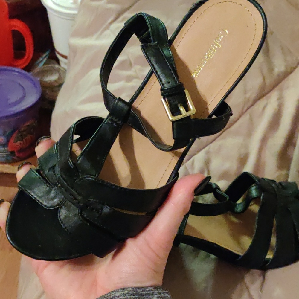 Heals - Picture 2 of 2